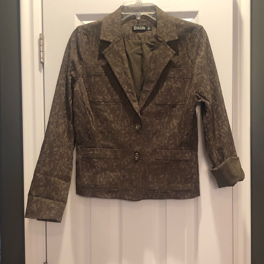 Camo blazer size M!